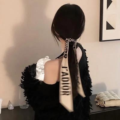 心不在焉的服务生